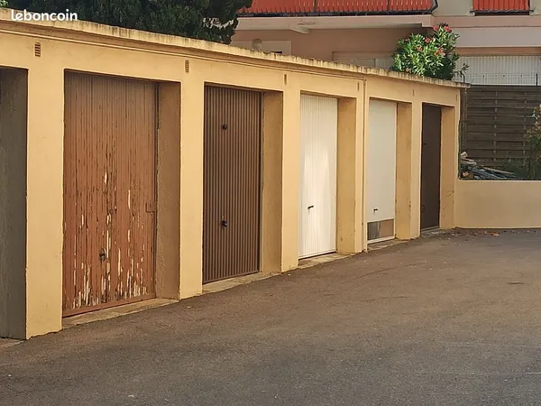 Location garage proche autoroute aix sud
