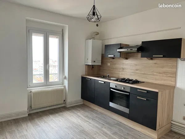 LOUE F3 70m² 710 avec 2 Chambres