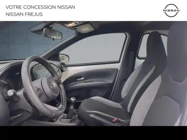 Toyota Aygo X 1.0 vvt-i 72ch dynamic my23 — photo 13