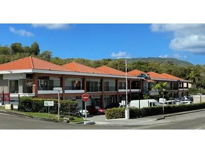 Local Commercial env. 61m2 R+1 - Village Vatable