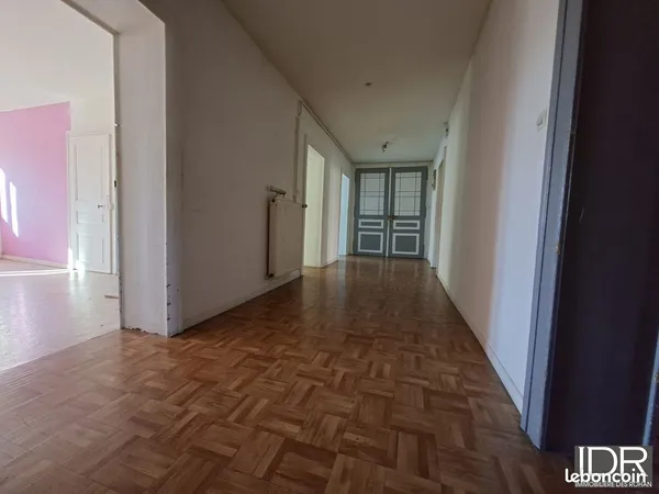 Appartement 5 pièces 142 m²
