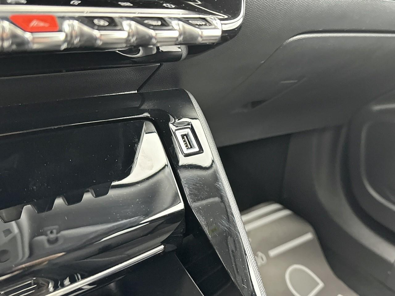Peugeot 2008 bluehdi 130 s&s eat8 allure pack — photo 30