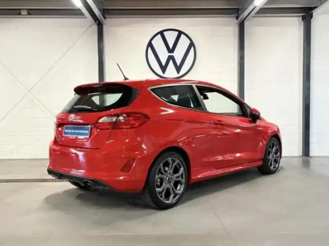 Ford Fiesta 1.0 ecoboost 100ch stop&amp;start st-line 3p — photo 2