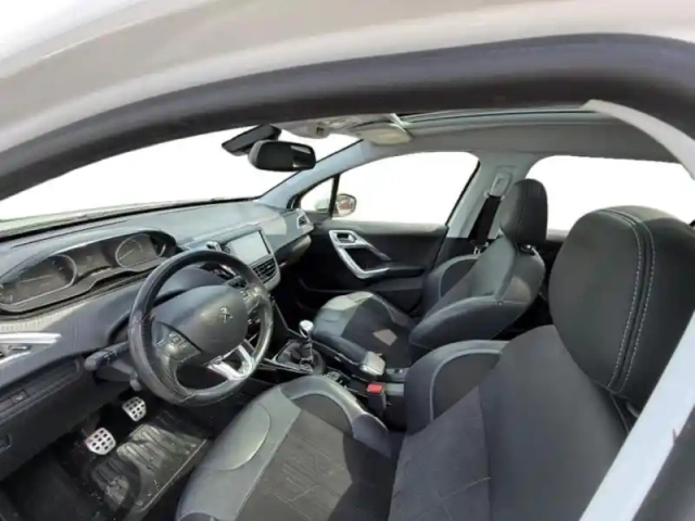 Peugeot 2008 1.2 puretech 110ch crossway s&amp;s — photo 22