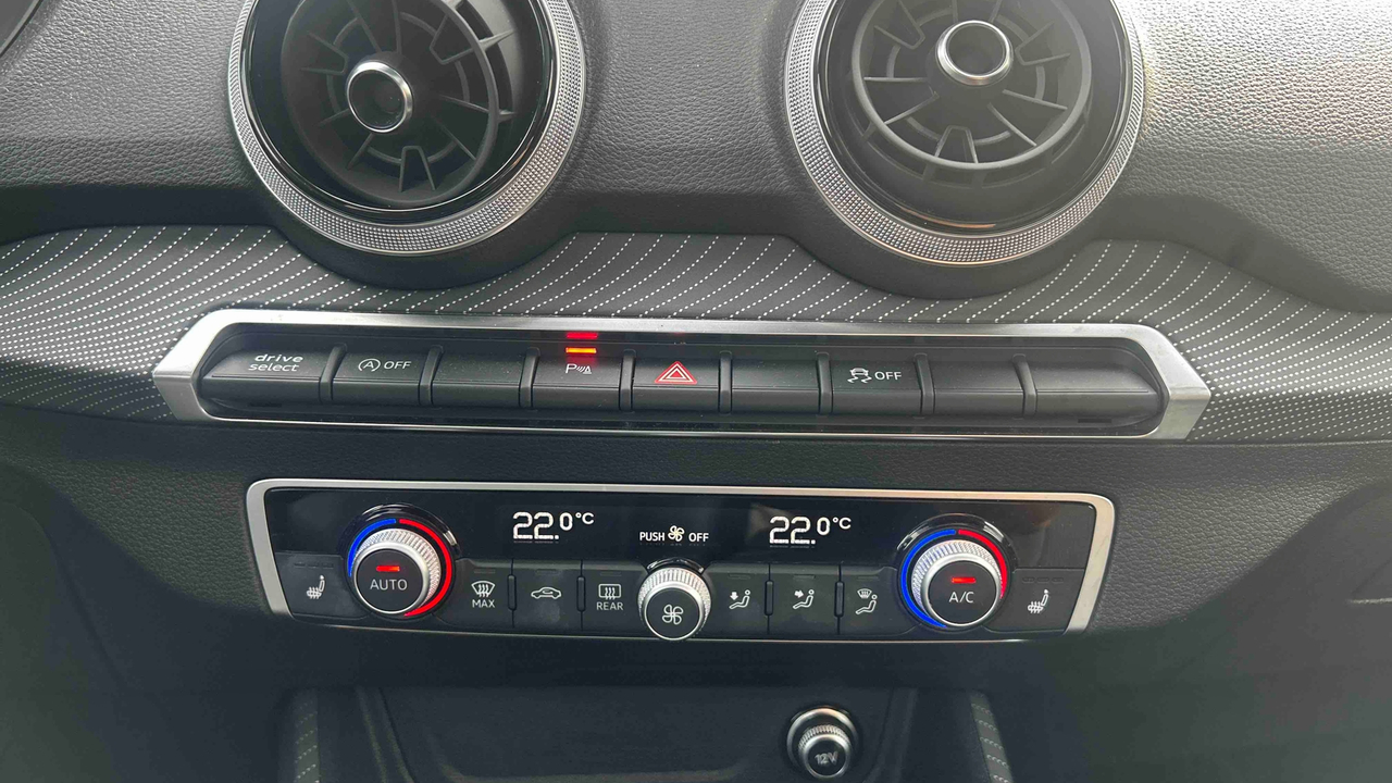 Audi Q2 35 TFSI 150 S tronic 7 — photo 19
