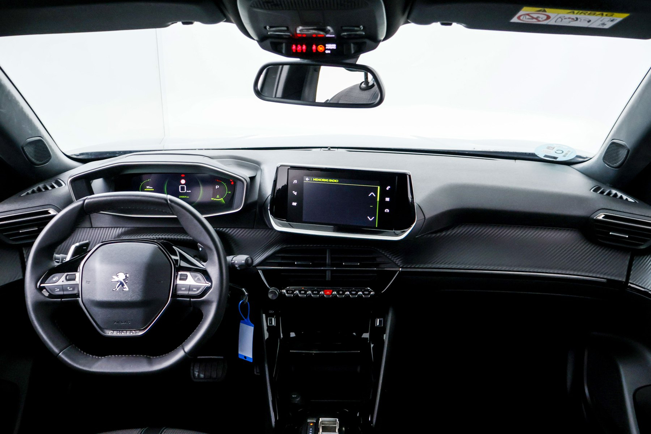 Peugeot 2008 — photo 11