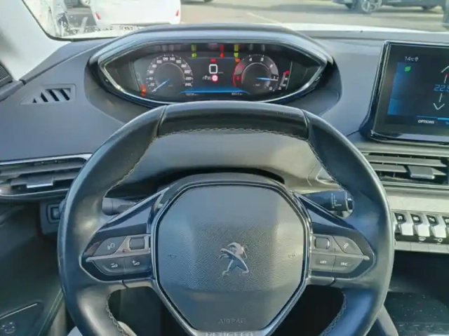 Peugeot 3008 1.5 bluehdi 130ch s&amp;s allure — photo 7