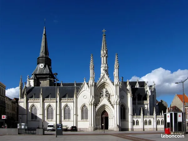 Roubaix hypercentre - au pied de l'église saint-martin - t2 35 m² - prix attractif