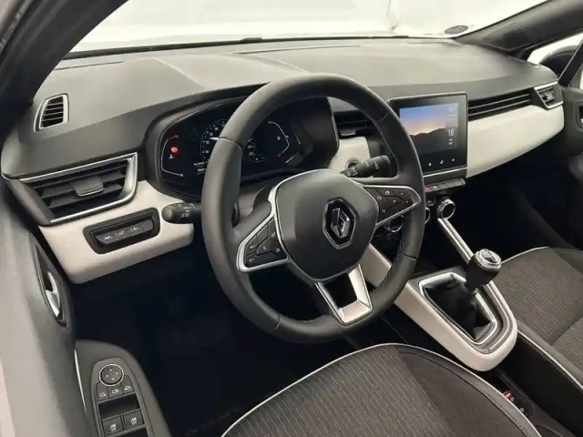 Renault Clio tce 90 — photo 19