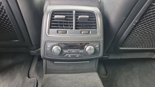 Audi RS6 4.0 V8 TFSI 560 Quattro Tiptronic 8 - RS – 2013 – 150634 km – Essence – Boîte Automatique — photo 5