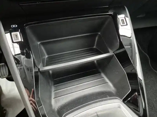 Peugeot 208 puretech 100 s&amp;s bvm6 — photo 14