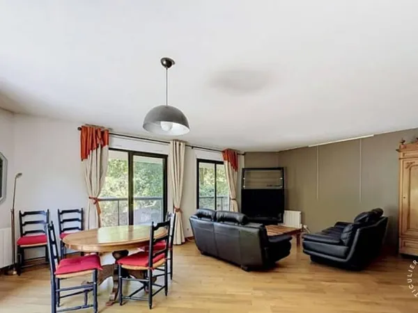 Appartement 5 pièces 128 m²