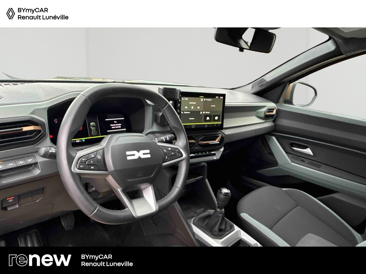 Dacia Bigster Mild Hybrid 140 — photo 9