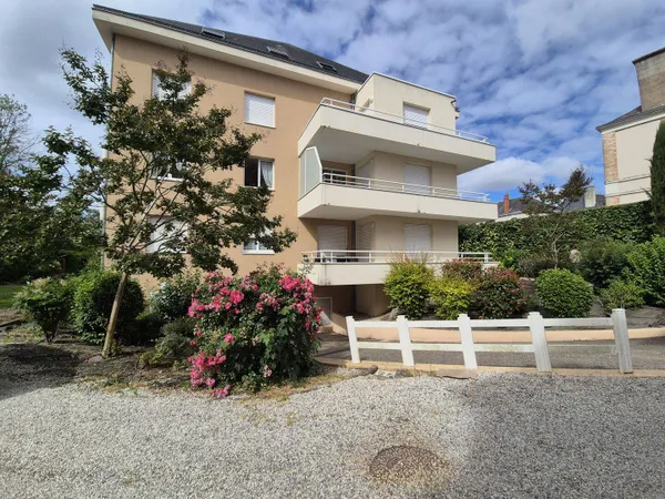 Appartement 7 pièces 157 m²