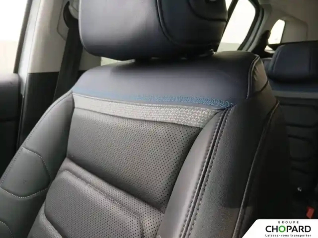 Citroën C5 Aircross hybride rechargeable 225 e-eat8 — photo 60