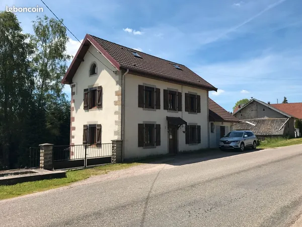 Maison Fallières 140 m² terrain clôturé