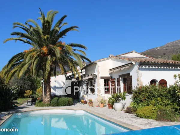 Villa 5 pièces 164 m²