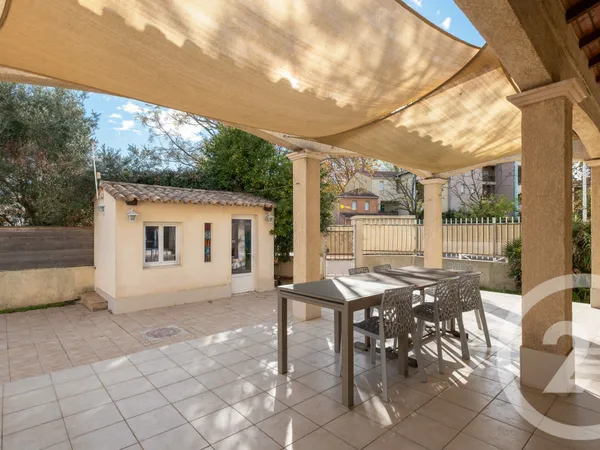 Maison 5 pièces 145 m²