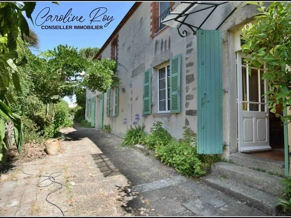 Maison 8 pièces 226 m²