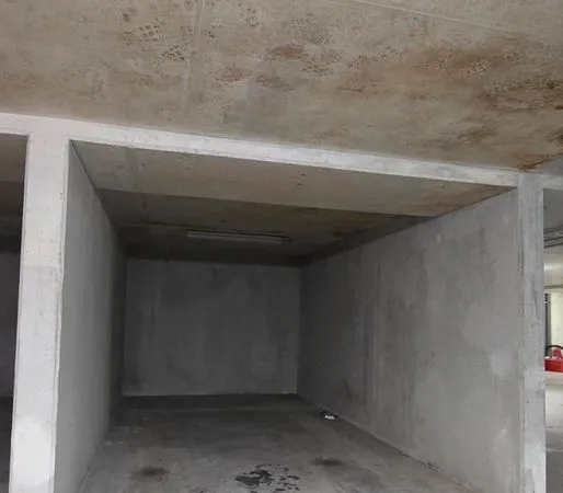 Place de parking sous terrain