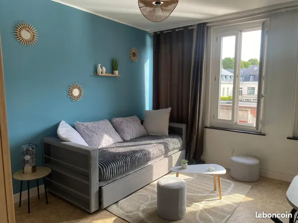 Studio meublé lumineux dans quartier paisible en centre ville