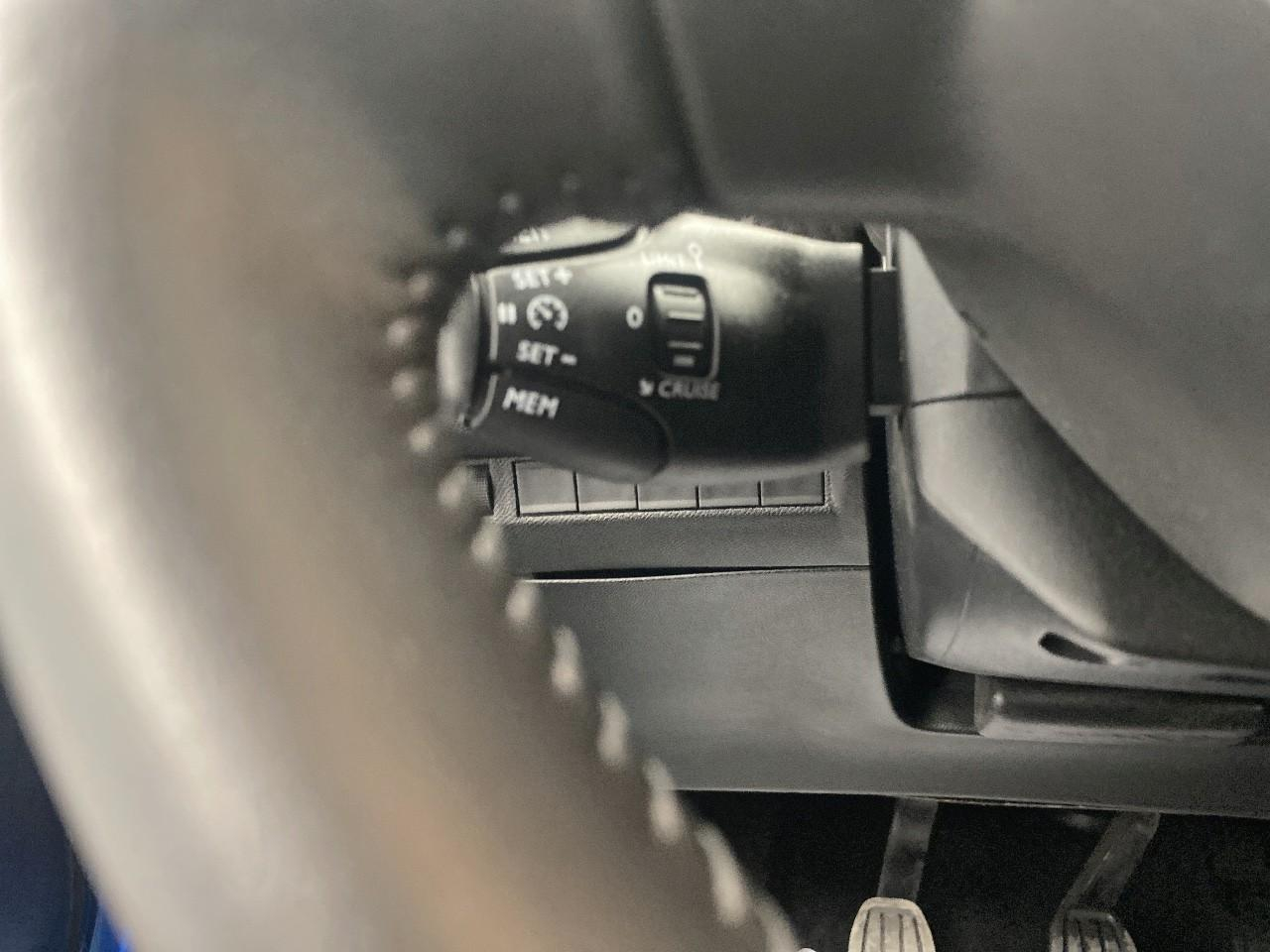 Peugeot 2008 100 s&s bvm6 style — photo 18