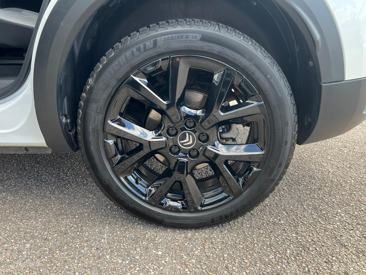 Citroën C5 Aircross hybride rechargeable 225 e-eat8 shine pack — photo 11