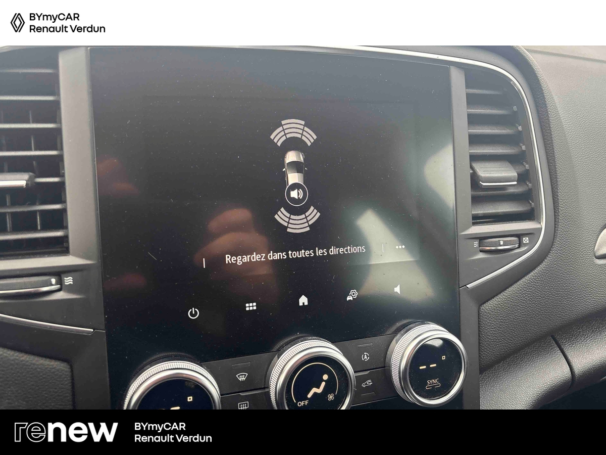 Renault Mégane IV Berline Blue dCi 115 - 21N — photo 15