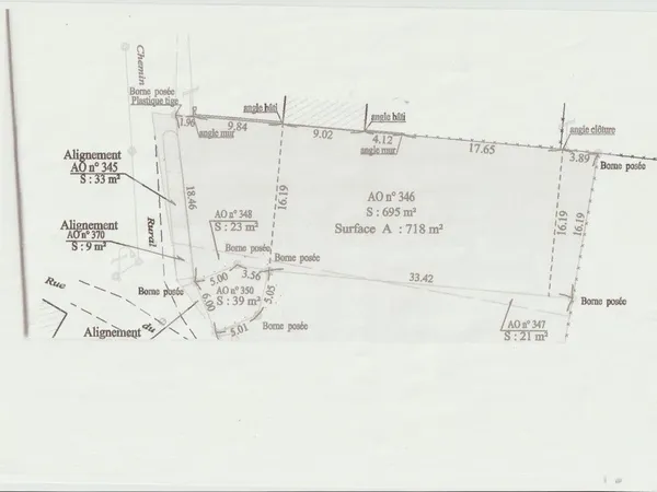 TERRAIN 760 M²