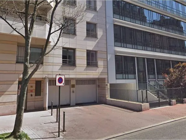 Parking 15 m²