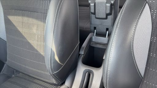 Peugeot 2008 1.2 PureTech 130 - Allure – 2018 – 66477 km – Essence – Boîte Manuelle — photo 14
