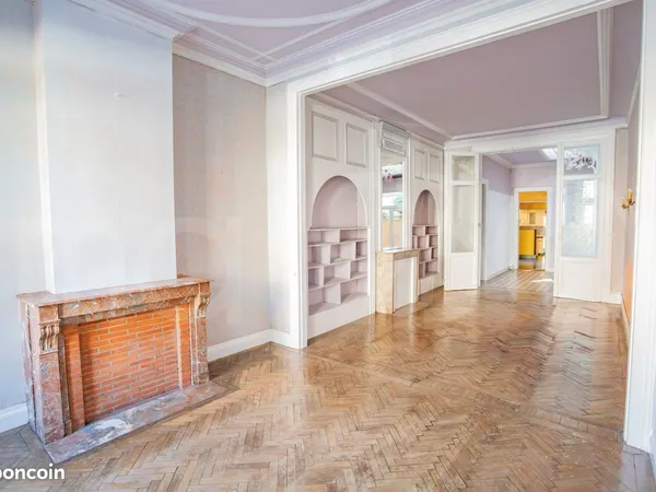 Maison de ville 8 pièces 180 m²