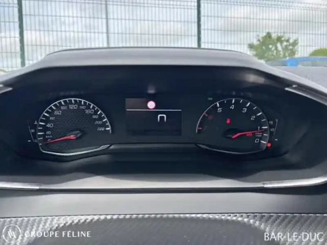 Peugeot 2008 1.2 puretech 100ch s&amp;s style — photo 14