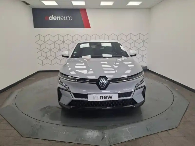 Renault Megane e-tech ev60 220 ch super charge — photo 7