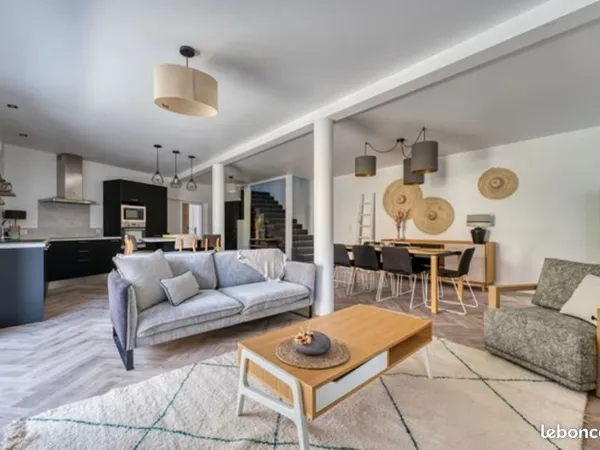 Maison 6 pièces 169 m²