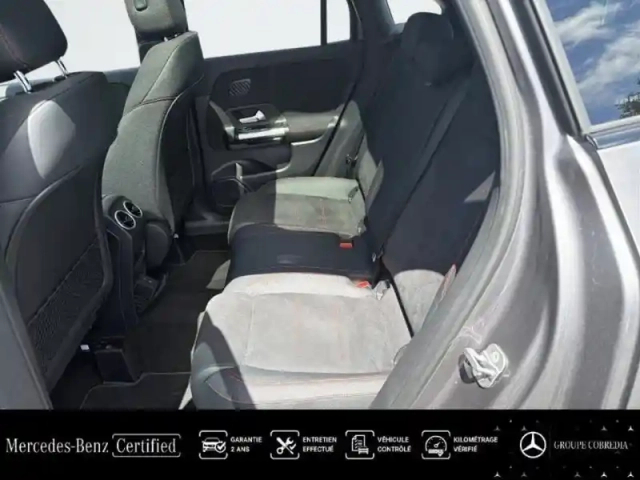 Mercedes Gla 200 d 150ch amg line 8g-dct — photo 11