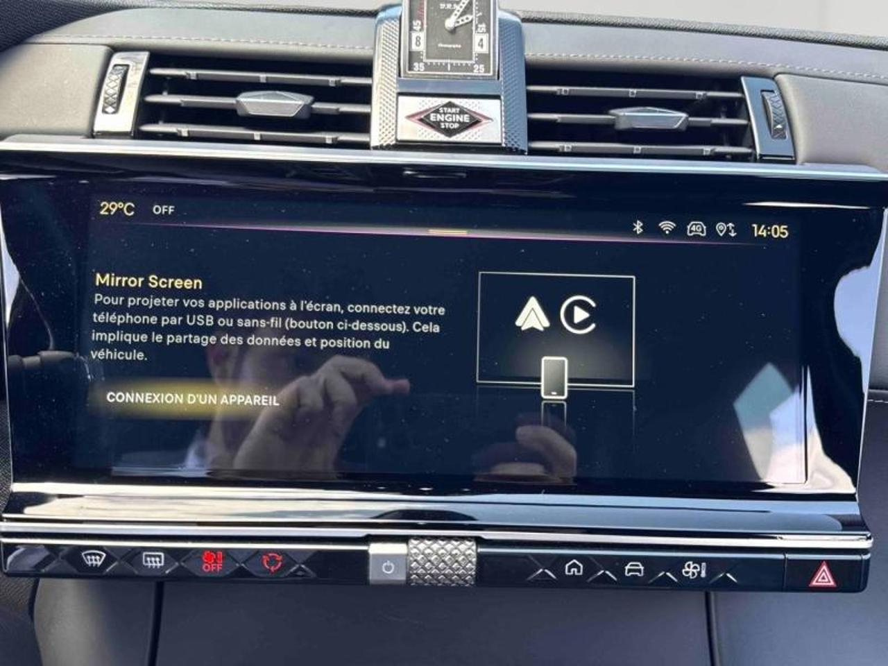 Ds Ds 7 crossback e-tense 225 rivoli // focal // toit ouvrant // cof — photo 17