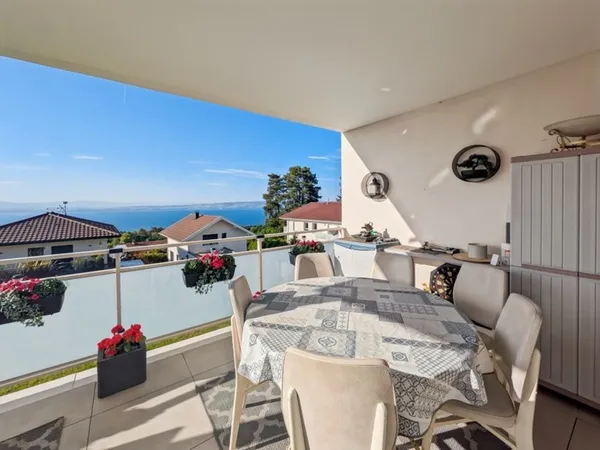 À vendre appartement 4 pièces EVIAN LES BAINS (74) - Magnifique T4 récent avec vue panoramique sur l