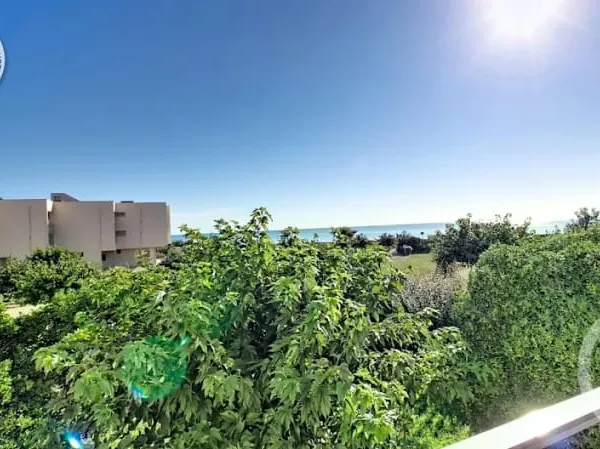 Studio 1 pièce 28 m²