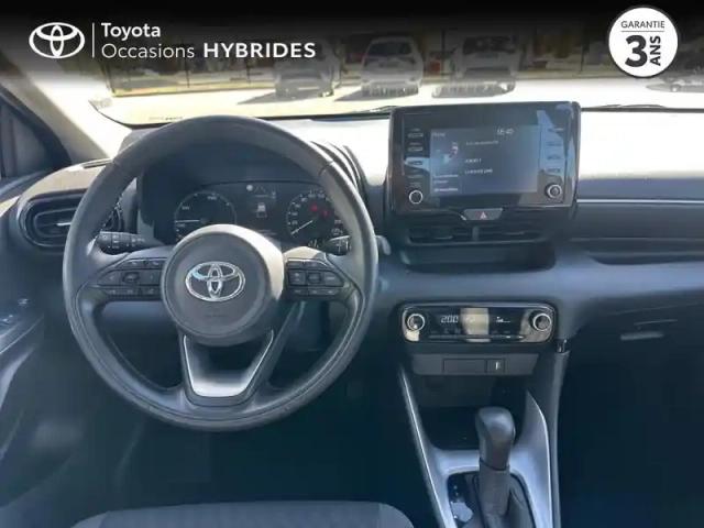 Toyota Yaris 116h dynamic 5p my21 — photo 9