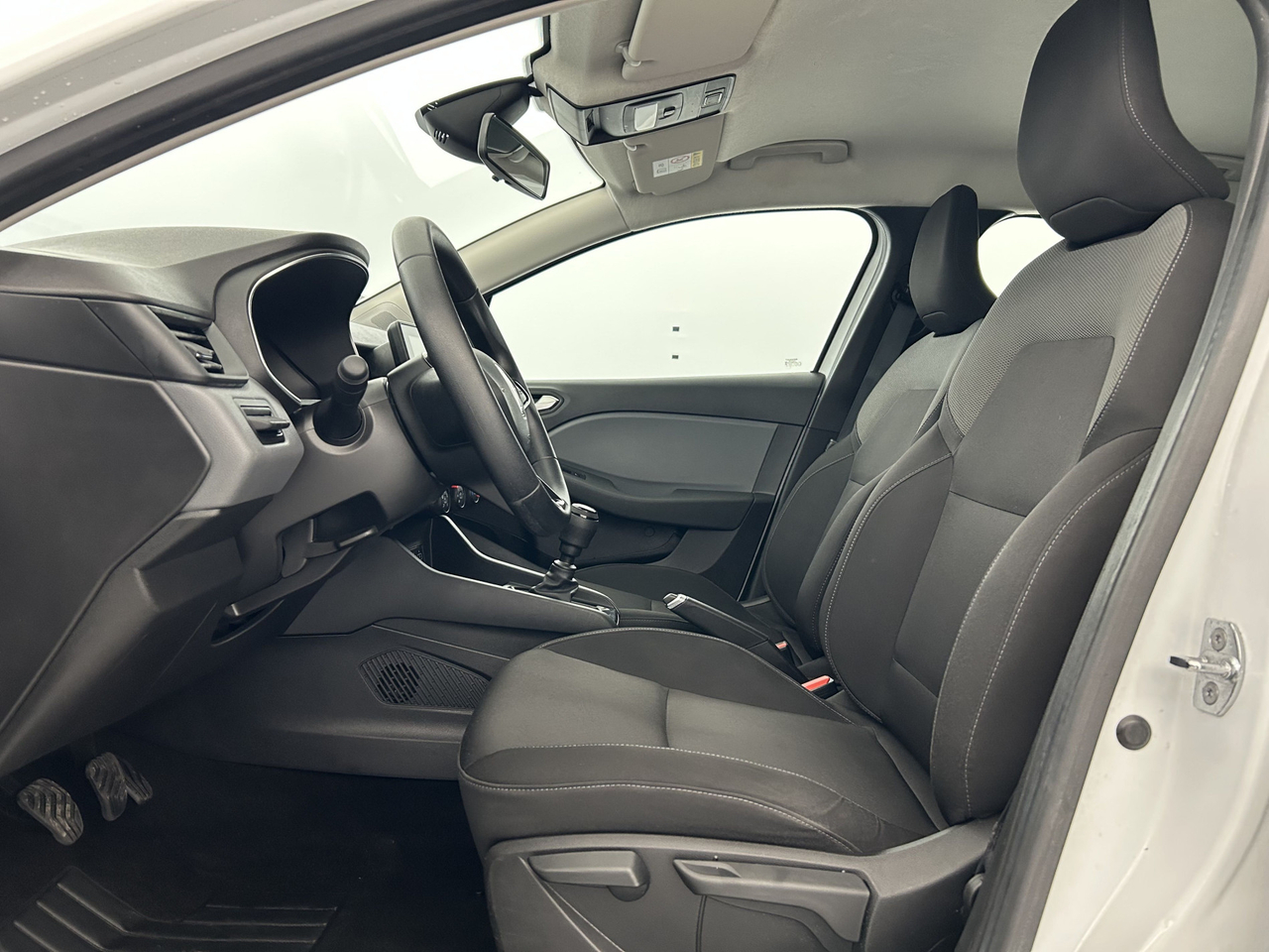 Renault Clio Société — photo 9