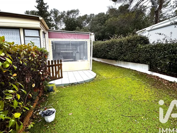 Terrain 200 m²