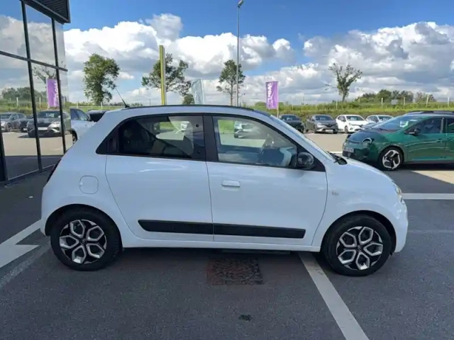 Renault Twingo iii e-tech — photo 5
