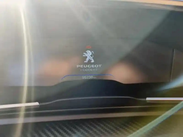 Peugeot 508 hybrid 225 e-eat8 gt — photo 21