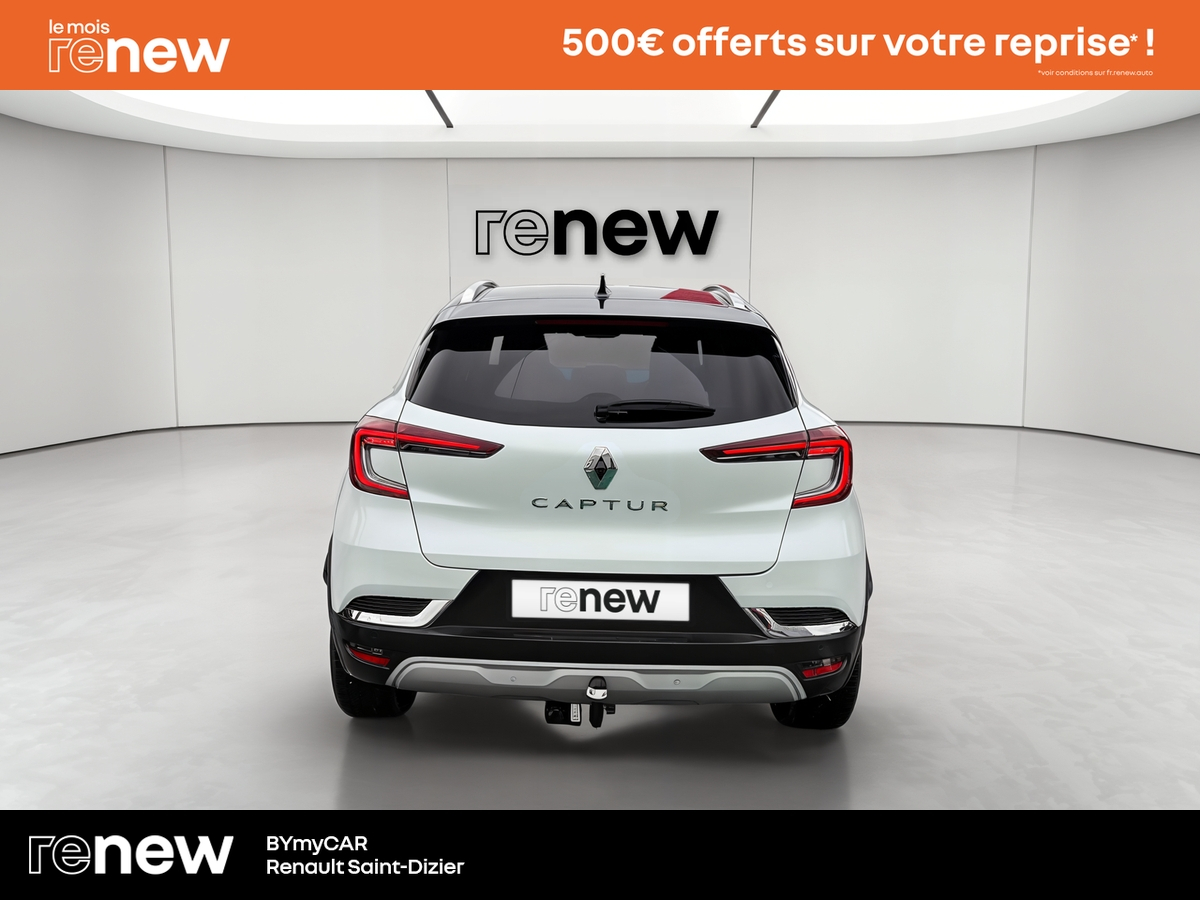Renault Captur mild hybrid 160 EDC — photo 4