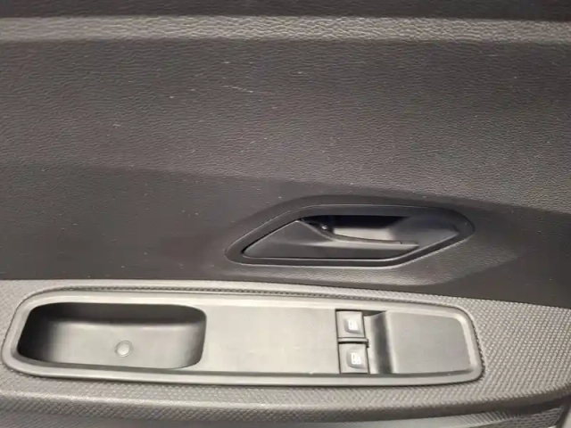 Dacia Sandero sce 65 — photo 17
