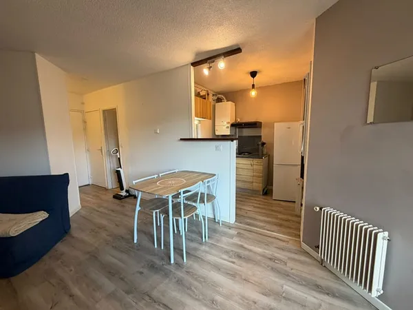 Appartement T2 avec balcon et place de parking