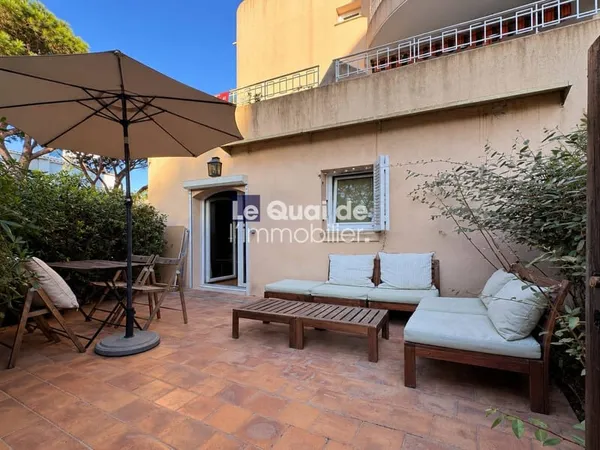 Cavalaire-sur-Mer - T2 rénové avec terrasse de 20 m², proch