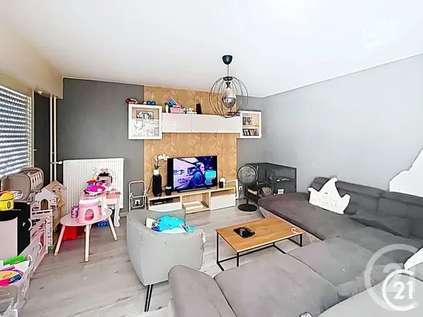 Appartement 4 pièces 81 m²