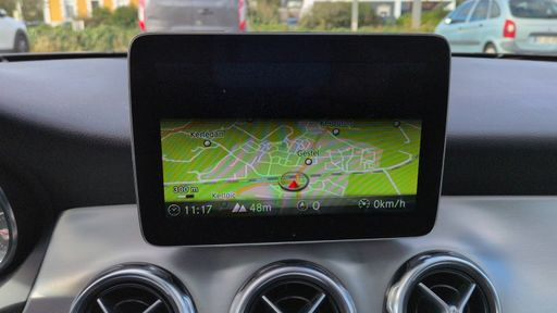 Mercedes Classe GLA 180 122 7G-Tronic - Fascination – 2019 – 97470 km – Essence – Boîte Automatique — photo 21